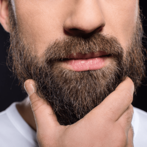 Como funciona o transplante de barba